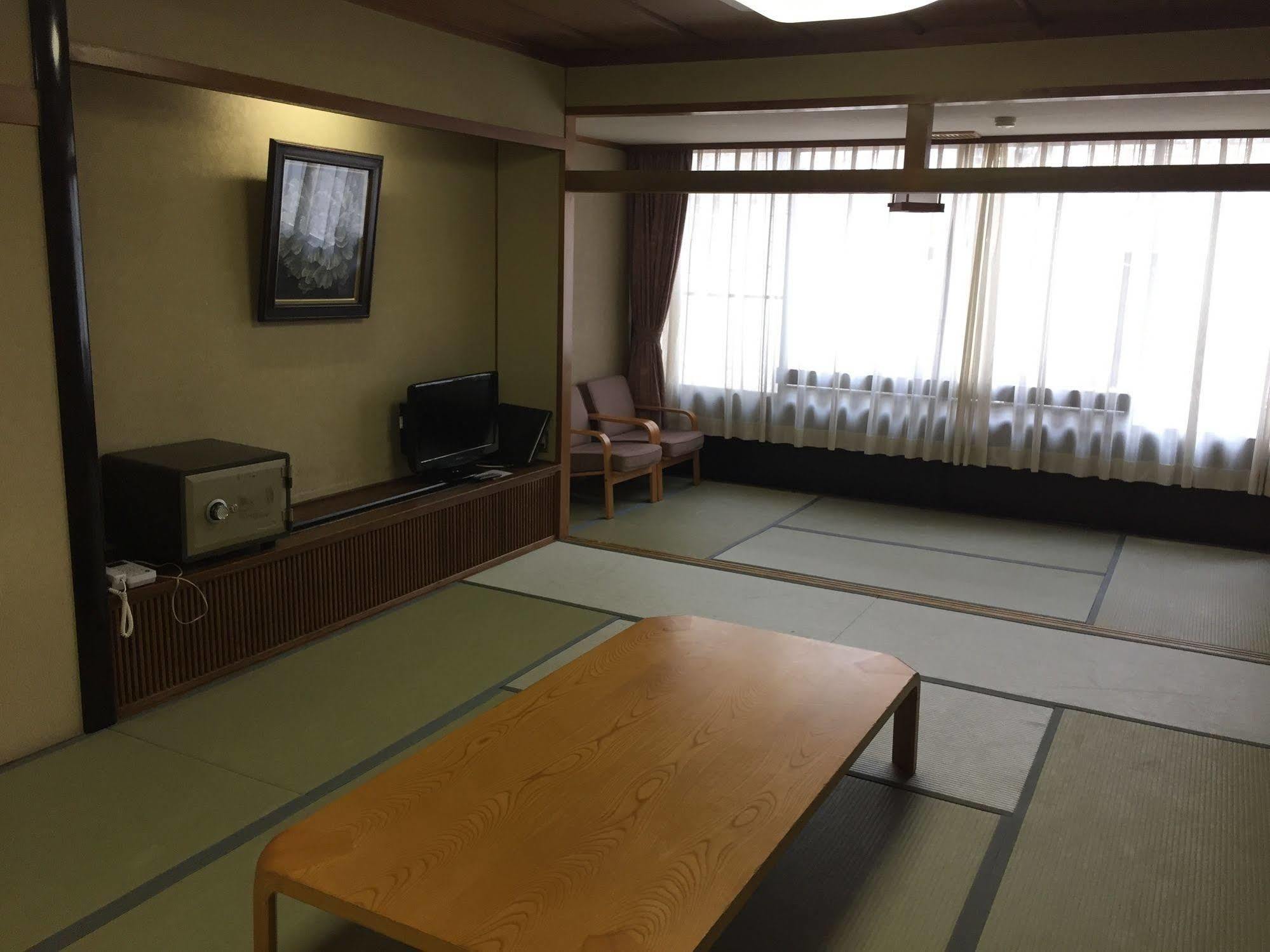 ホテル 世羅別館 広島市 エクステリア 写真